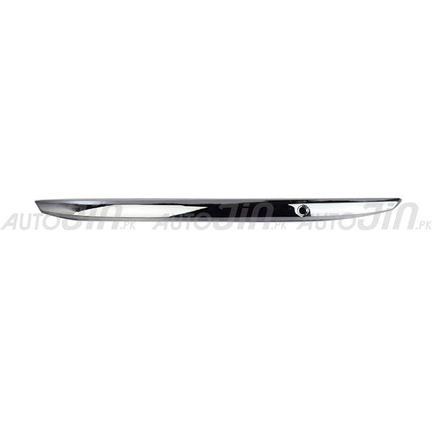 Toyota Corolla 2009-12 Trunk Garnish - Chrome