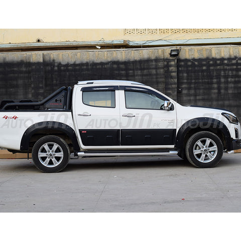 ISUZU D-MAX OVER FENDERS BULLET STYLE