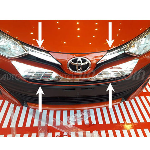 Toyota Yaris  Front Grille 3 pcs Chrome 2020