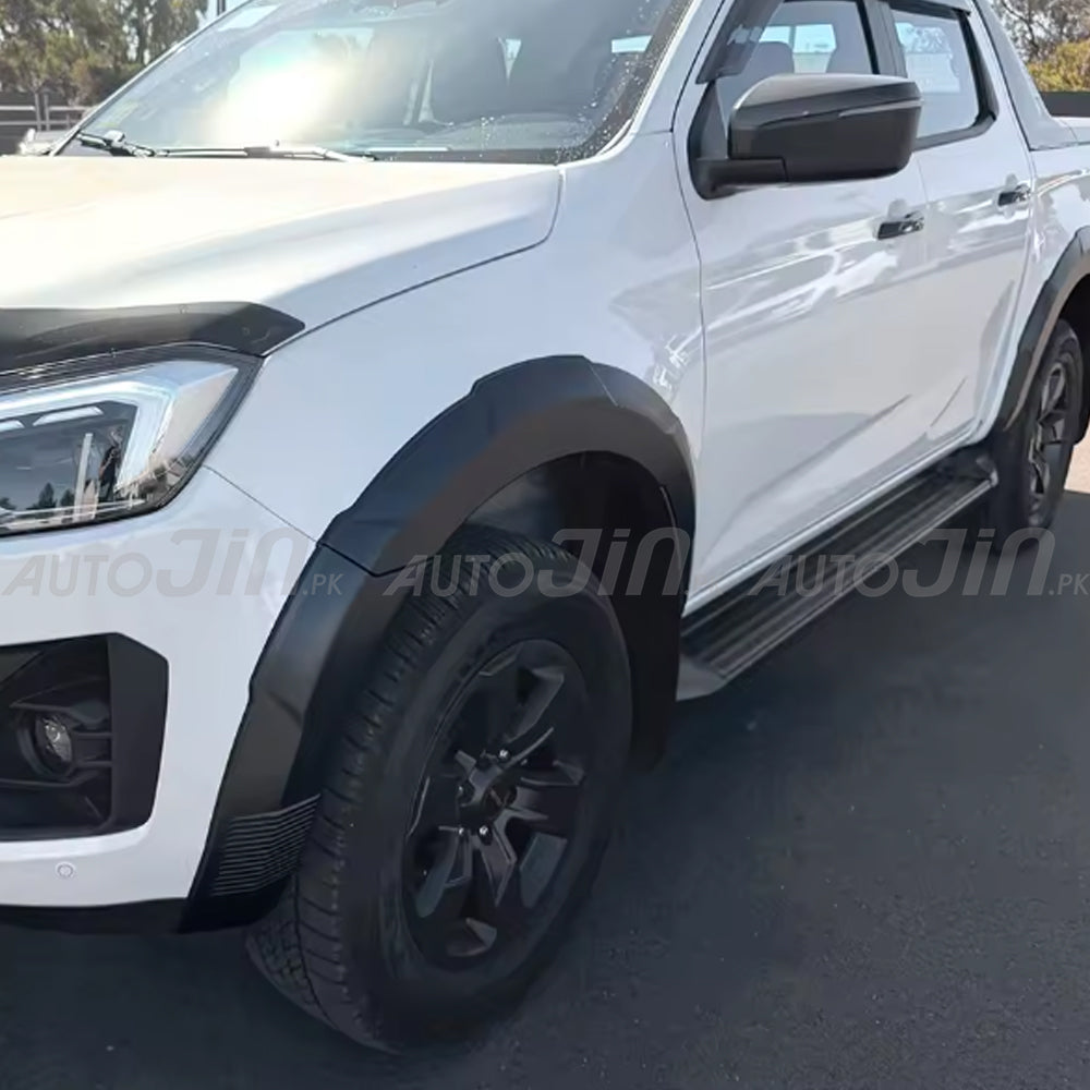 Isuzu D-Max 2026 Matte Black Over Fender